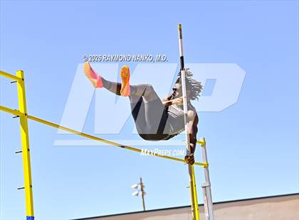 Thumbnail 2 in Guy Thomas Memorial (Pole Vault) photogallery.