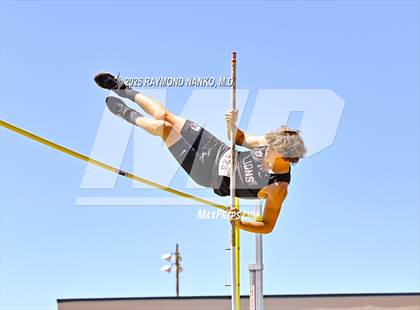 Thumbnail 1 in Guy Thomas Memorial (Pole Vault) photogallery.