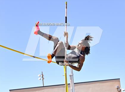 Thumbnail 1 in Guy Thomas Memorial (Pole Vault) photogallery.