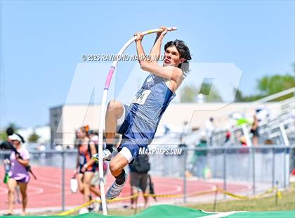 Thumbnail 2 in Guy Thomas Memorial (Pole Vault) photogallery.