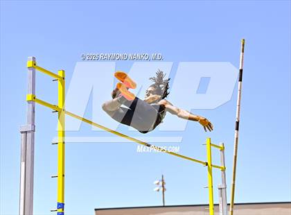 Thumbnail 2 in Guy Thomas Memorial (Pole Vault) photogallery.
