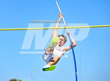Thumbnail 1 in Guy Thomas Memorial (Pole Vault) photogallery.