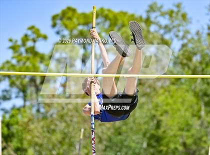 Thumbnail 2 in Guy Thomas Memorial (Pole Vault) photogallery.