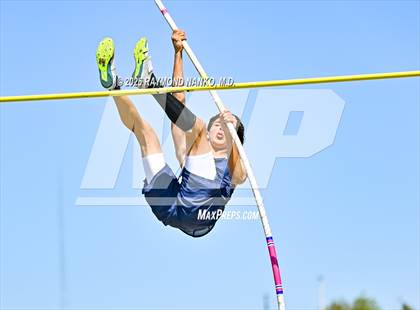 Thumbnail 2 in Guy Thomas Memorial (Pole Vault) photogallery.