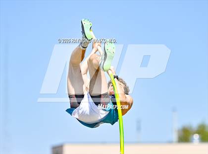 Thumbnail 2 in Guy Thomas Memorial (Pole Vault) photogallery.