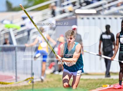 Thumbnail 1 in Guy Thomas Memorial (Pole Vault) photogallery.