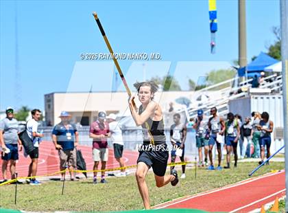 Thumbnail 1 in Guy Thomas Memorial (Pole Vault) photogallery.