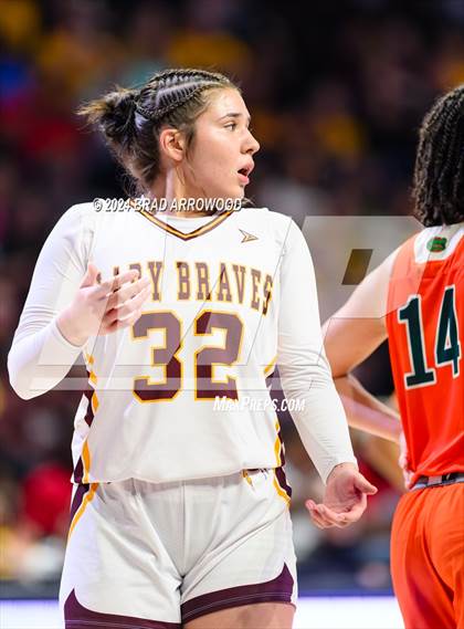 Thumbnail 3 in East Columbus vs Cherokee (NCHSAA 1A Final) photogallery.