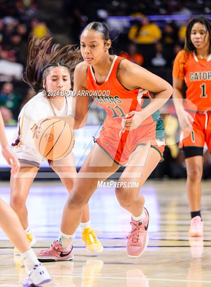 Thumbnail 3 in East Columbus vs Cherokee (NCHSAA 1A Final) photogallery.
