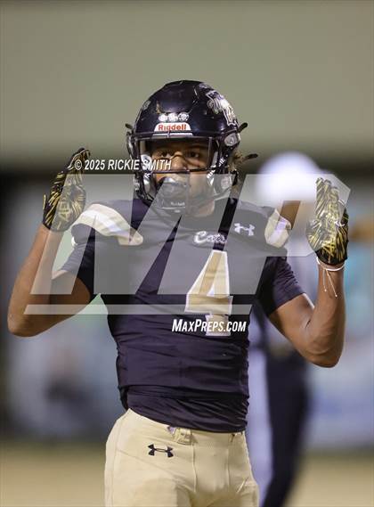Thumbnail 1 in Leesville vs. Kenner Discovery Health Sciences Academy (LHSAA Division ll Bi-District) photogallery.