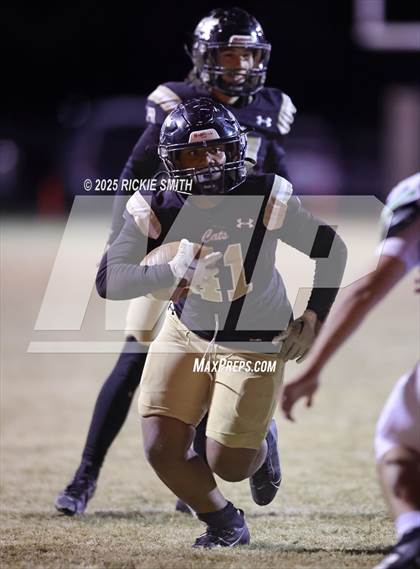 Thumbnail 3 in Leesville vs. Kenner Discovery Health Sciences Academy (LHSAA Division ll Bi-District) photogallery.