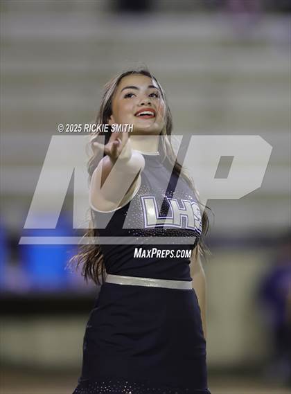 Thumbnail 1 in Leesville vs. Kenner Discovery Health Sciences Academy (LHSAA Division ll Bi-District) photogallery.