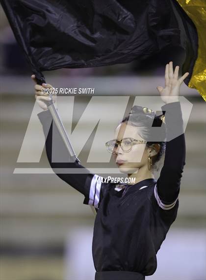 Thumbnail 1 in Leesville vs. Kenner Discovery Health Sciences Academy (LHSAA Division ll Bi-District) photogallery.