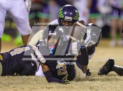 Thumbnail 3 in Leesville vs. Kenner Discovery Health Sciences Academy (LHSAA Division ll Bi-District) photogallery.