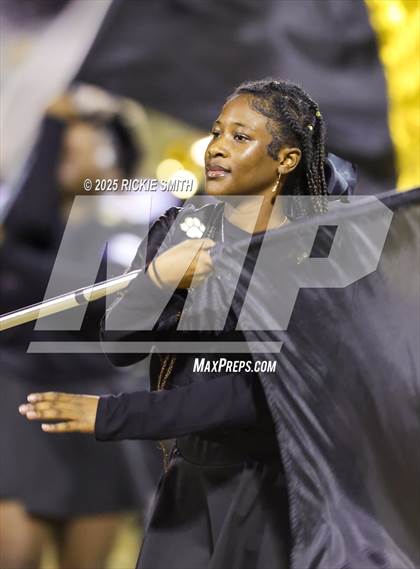 Thumbnail 2 in Leesville vs. Kenner Discovery Health Sciences Academy (LHSAA Division ll Bi-District) photogallery.