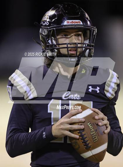 Thumbnail 1 in Leesville vs. Kenner Discovery Health Sciences Academy (LHSAA Division ll Bi-District) photogallery.