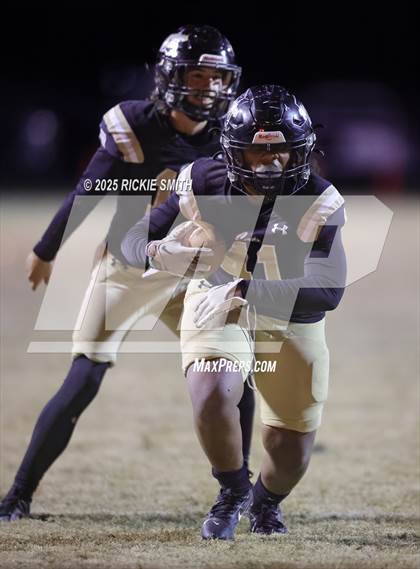 Thumbnail 2 in Leesville vs. Kenner Discovery Health Sciences Academy (LHSAA Division ll Bi-District) photogallery.