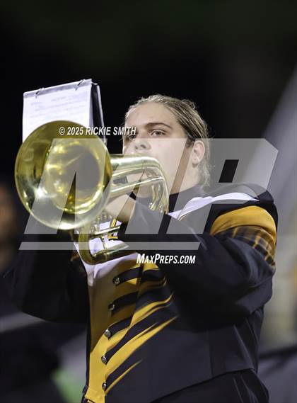 Thumbnail 2 in Leesville vs. Kenner Discovery Health Sciences Academy (LHSAA Division ll Bi-District) photogallery.