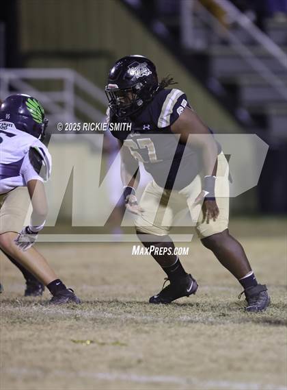 Thumbnail 3 in Leesville vs. Kenner Discovery Health Sciences Academy (LHSAA Division ll Bi-District) photogallery.