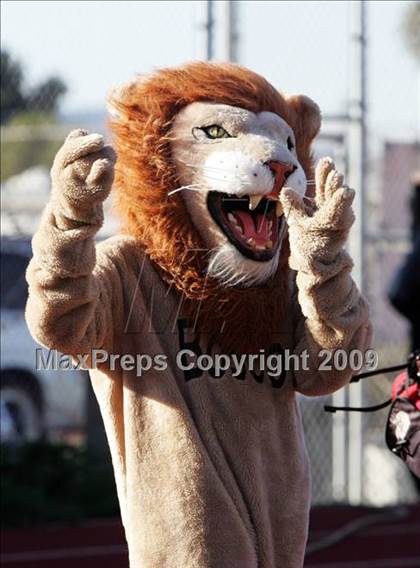 Thumbnail 3 in St. Patrick/St. Vincent @ Salesian (CIF NCS D4 Playoffs) photogallery.