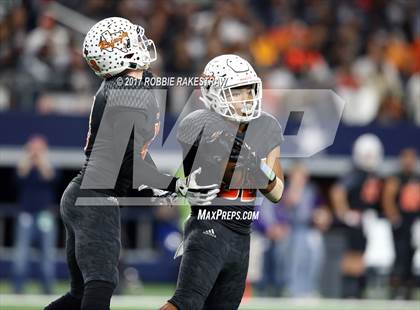 Thumbnail 2 in Mart vs. Refugio (UIL 2A Division 1 Final) photogallery.