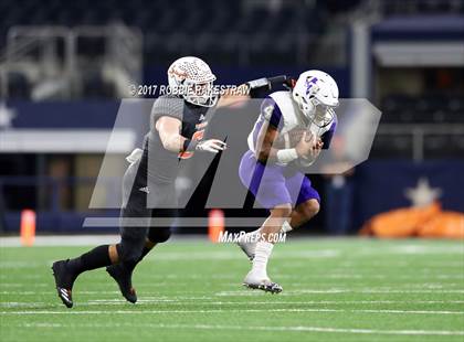 Thumbnail 2 in Mart vs. Refugio (UIL 2A Division 1 Final) photogallery.