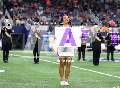 Thumbnail 3 in Mart vs. Refugio (UIL 2A Division 1 Final) photogallery.