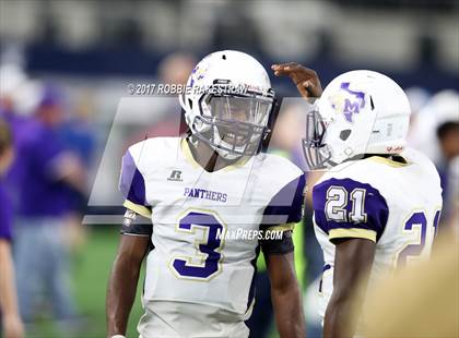 Thumbnail 3 in Mart vs. Refugio (UIL 2A Division 1 Final) photogallery.
