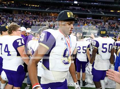 Thumbnail 3 in Mart vs. Refugio (UIL 2A Division 1 Final) photogallery.
