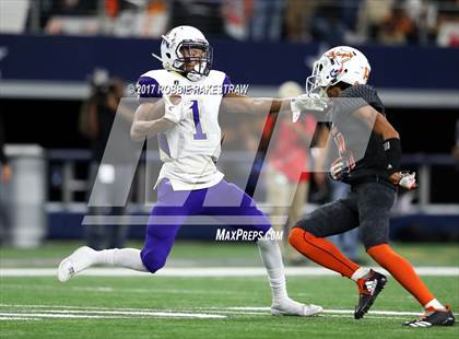 Thumbnail 3 in Mart vs. Refugio (UIL 2A Division 1 Final) photogallery.