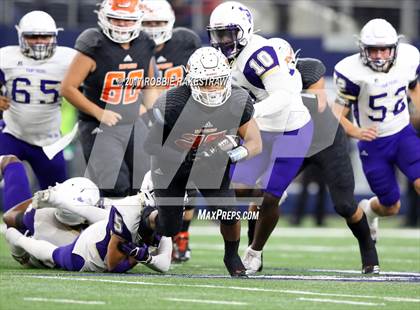 Thumbnail 1 in Mart vs. Refugio (UIL 2A Division 1 Final) photogallery.