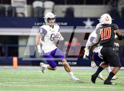 Thumbnail 1 in Mart vs. Refugio (UIL 2A Division 1 Final) photogallery.