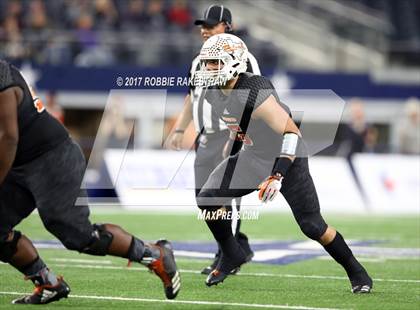 Thumbnail 2 in Mart vs. Refugio (UIL 2A Division 1 Final) photogallery.