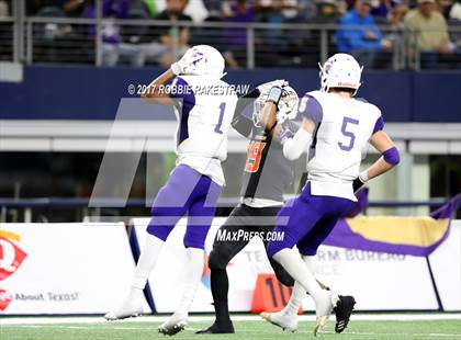 Thumbnail 1 in Mart vs. Refugio (UIL 2A Division 1 Final) photogallery.