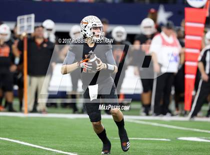 Thumbnail 3 in Mart vs. Refugio (UIL 2A Division 1 Final) photogallery.