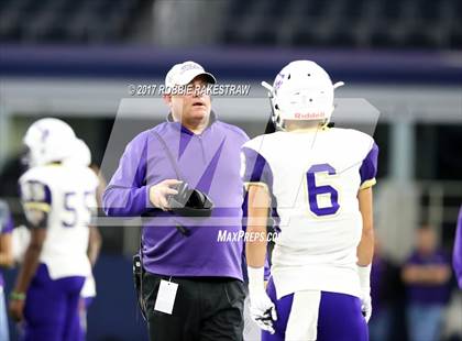 Thumbnail 3 in Mart vs. Refugio (UIL 2A Division 1 Final) photogallery.