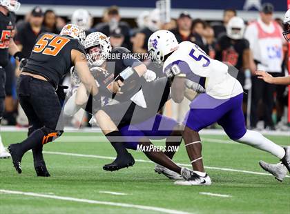Thumbnail 3 in Mart vs. Refugio (UIL 2A Division 1 Final) photogallery.