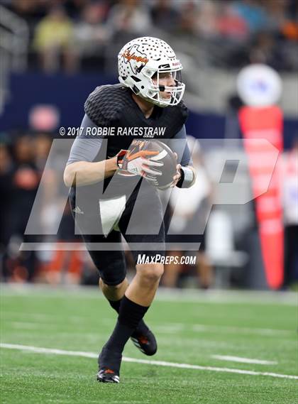Thumbnail 1 in Mart vs. Refugio (UIL 2A Division 1 Final) photogallery.