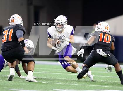 Thumbnail 2 in Mart vs. Refugio (UIL 2A Division 1 Final) photogallery.