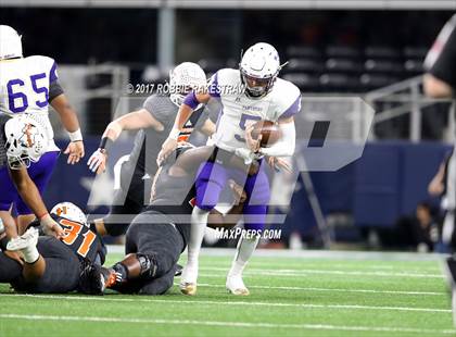 Thumbnail 1 in Mart vs. Refugio (UIL 2A Division 1 Final) photogallery.