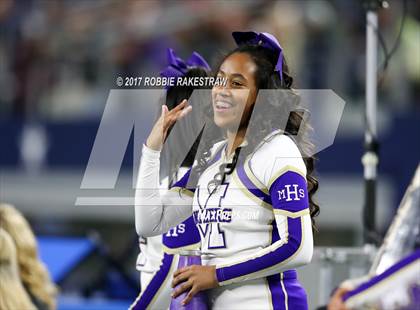 Thumbnail 3 in Mart vs. Refugio (UIL 2A Division 1 Final) photogallery.