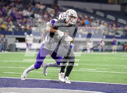 Thumbnail 2 in Mart vs. Refugio (UIL 2A Division 1 Final) photogallery.