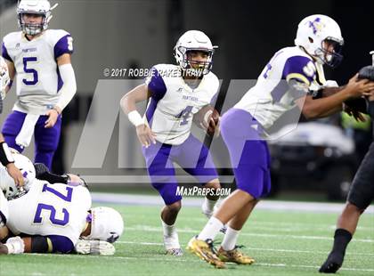 Thumbnail 3 in Mart vs. Refugio (UIL 2A Division 1 Final) photogallery.