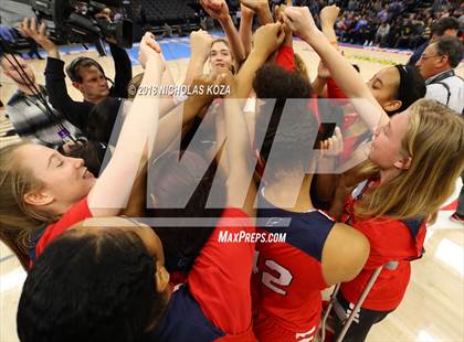 Thumbnail 3 in Redondo Union vs. Pleasant Valley (CIF State D2 Finals) photogallery.