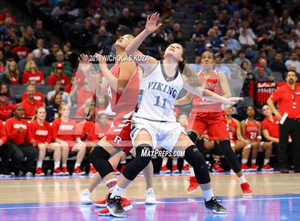 Thumbnail 3 in Redondo Union vs. Pleasant Valley (CIF State D2 Finals) photogallery.