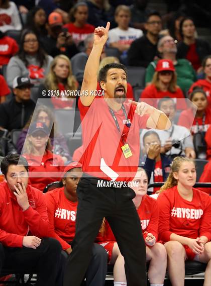 Thumbnail 1 in Redondo Union vs. Pleasant Valley (CIF State D2 Finals) photogallery.