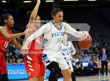 Thumbnail 3 in Redondo Union vs. Pleasant Valley (CIF State D2 Finals) photogallery.