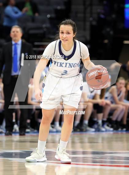 Thumbnail 3 in Redondo Union vs. Pleasant Valley (CIF State D2 Finals) photogallery.