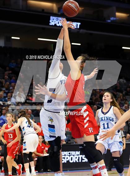 Thumbnail 2 in Redondo Union vs. Pleasant Valley (CIF State D2 Finals) photogallery.