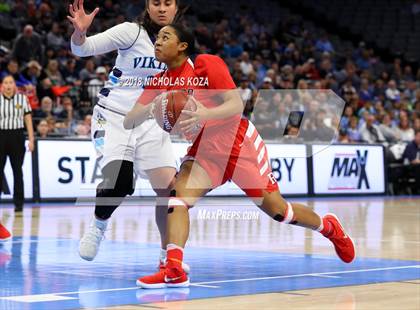 Thumbnail 3 in Redondo Union vs. Pleasant Valley (CIF State D2 Finals) photogallery.